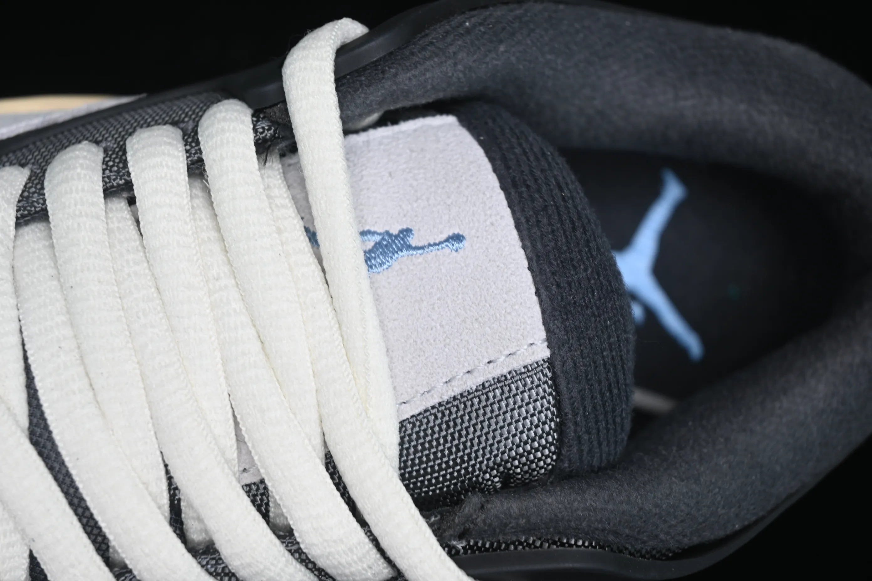 All categories Air Jordan Jordan series basketball shoes Air Jordan 4 DT version Air Jordan 4 "Remastered" AJ4 Joe 4 low-top retro basketball shoes FQ7939-002